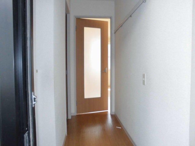 1LDK Apartment for Rent in Miyanomori, Sapporo | 38 sqm - Thumbnail 3