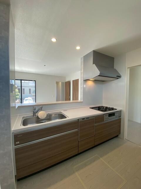 New 4LDK House in Kitakyushu with 3 Parking Spaces - Thumbnail 4