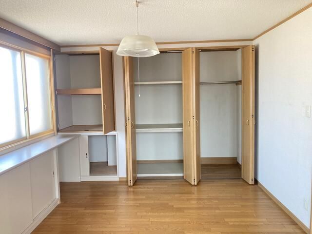 7SLDK Multi-Generational House with Shop Space in Morioka, Iwate - Thumbnail 4