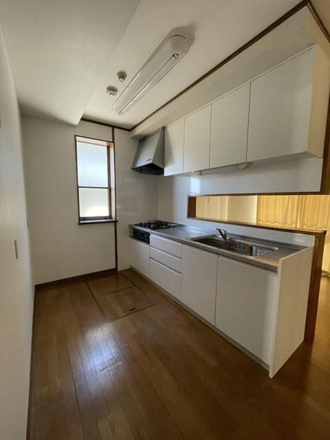 1993 3DK House in Shizuoka with Roof Balcony and Parking - Thumbnail 3