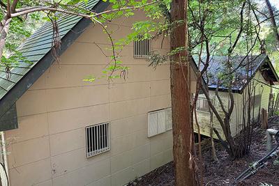 A mountain lodge and two other houses on a hilltop where the murmuring of the Yatsugawa River echoes: Villas, real estate, properties for sale, Hometown Information Center: Nationwide rural living property data — Image 7, Chichibu, Saitama