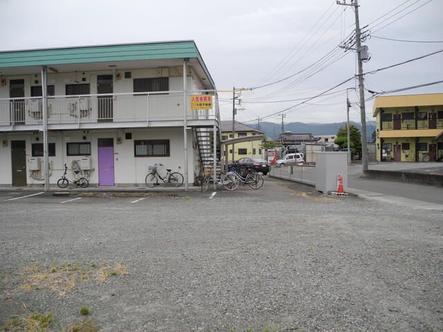 Land for Sale in Central City, Yamanashi - 330 sqm Residential Plot - Thumbnail 2