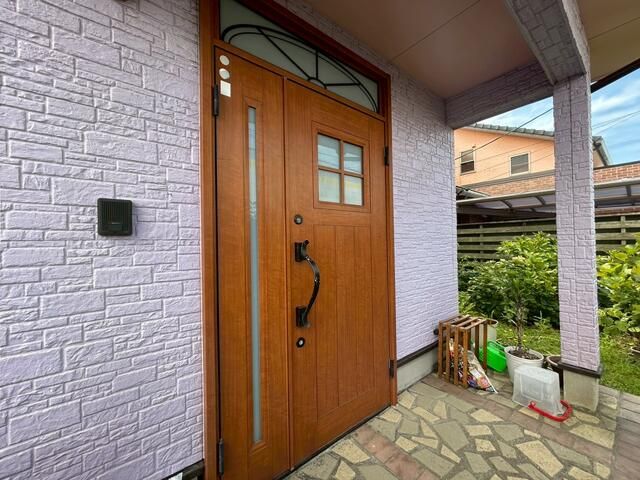 4LDK House with Shop Space on Corner Lot in Kagoshima City - Image 1