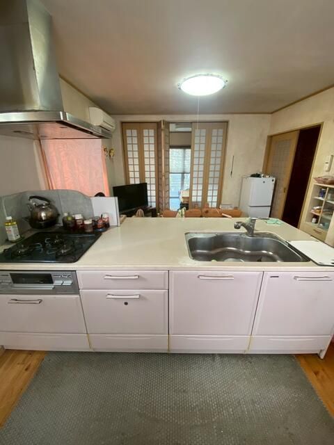 4LDK House with Shop Space on Corner Lot in Kagoshima City - Thumbnail 2