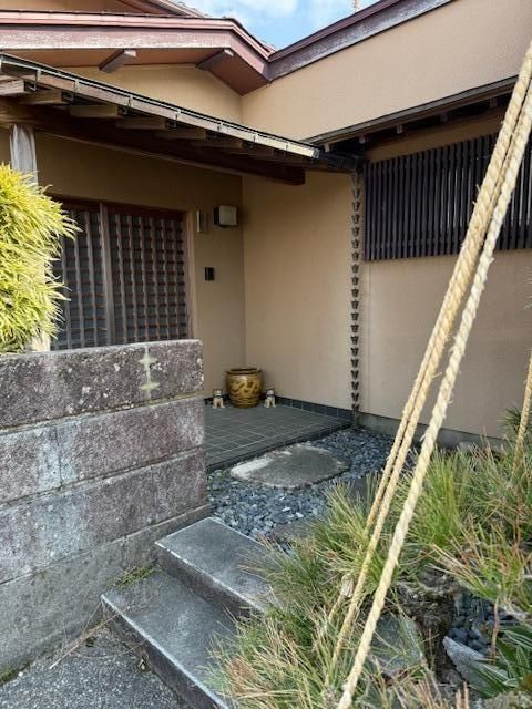 Spacious 9DK Detached House in Gosen, Niigata with Large Land - Thumbnail 3