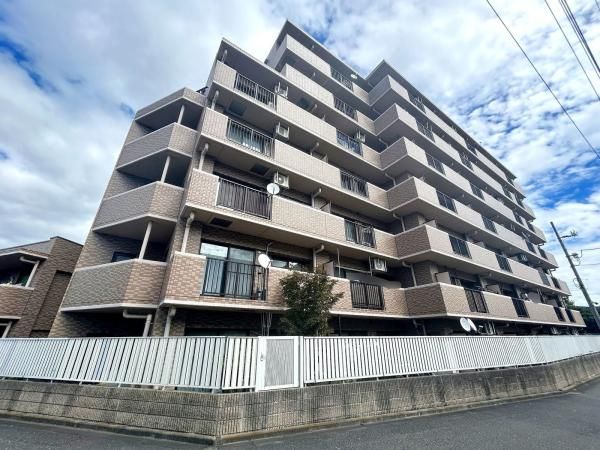 Monarch Fussa 2SLDK Apartment for Sale in Tokyo - Thumbnail 2