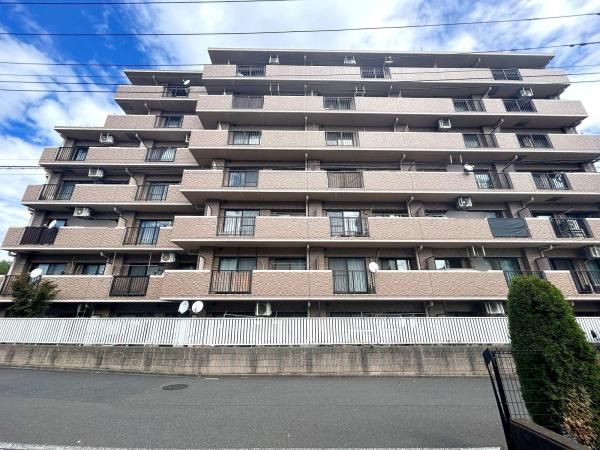 Monarch Fussa 2SLDK Apartment for Sale in Tokyo - Thumbnail 3