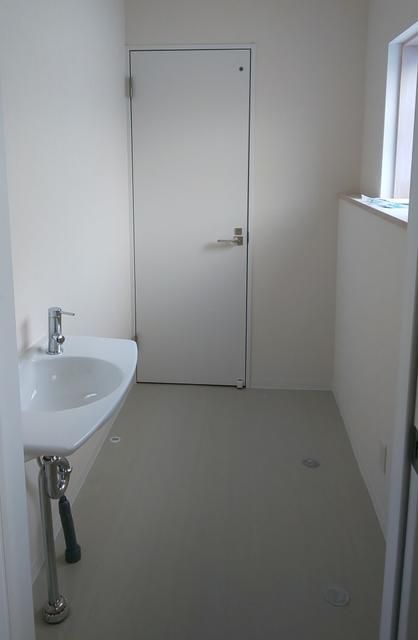 Office Hirosaki Park for Rent | 177 sqm Commercial Space Near Castle - Thumbnail 4