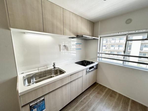3LDK Apartment for Sale in Zushi, Kanagawa - 71.24m² - Thumbnail 3