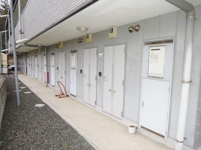 1K Apartment for Rent in Shiroi, Chiba - 25.92 sqm - Thumbnail 2