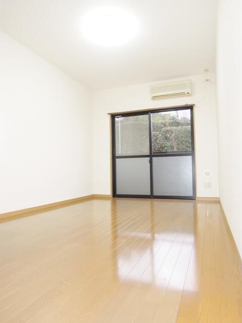 1K Apartment for Rent in Shiroi, Chiba - 25.92 sqm - Thumbnail 4