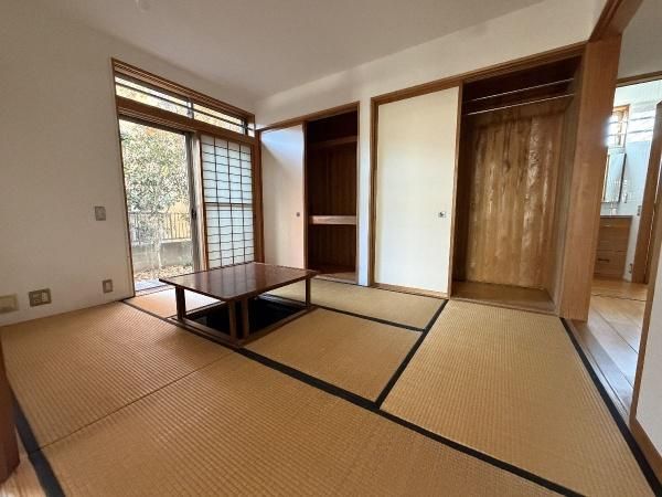 5SLDK Detached House for Sale in Kunitachi, Tokyo - Thumbnail 2