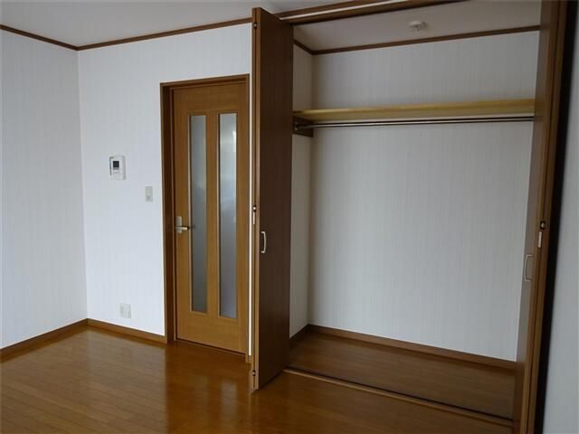 1K Apartment for Rent near Haijima Station, Fussa Tokyo - Thumbnail 3