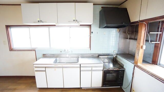 5DK Detached House with Large Garden in Yokkaichi, Mie - Thumbnail 4
