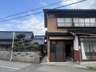 1942 Traditional House in Kotoura, Tottori - 9DK Layout — House, Kotoura, Tottori