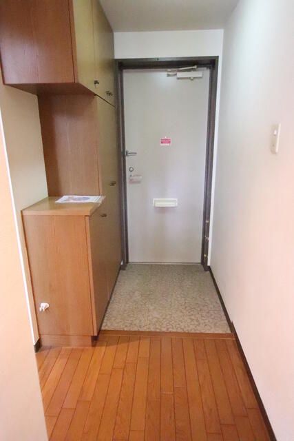 2LDK Apartment for Rent in Chofu, Tokyo - 55.44 sqm - Thumbnail 3