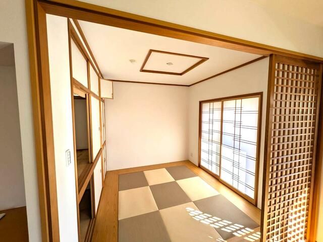 3SLDK Apartment for Sale in Kita-ku, Saitama City, 82.35 sqm - Thumbnail 3