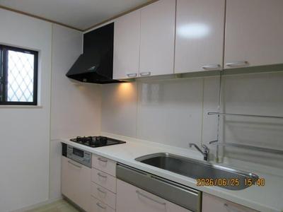 7SLDK House for Sale in Kazo, Saitama - 193.8 sqm — Kitchen, Kazo, Saitama