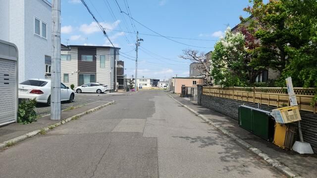 7SLDK Detached House in Kita Ward, Sapporo with 401.97 sqm Land - Thumbnail 4
