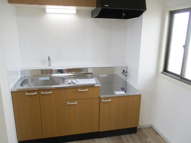 2DK Apartment for Rent in Higashimurayama, Tokyo - Maison de Sunny A - Thumbnail 3