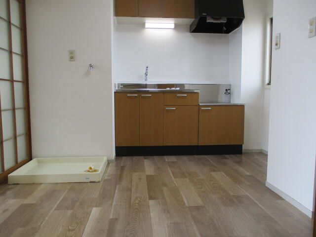 2DK Apartment for Rent in Higashimurayama, Tokyo - Maison de Sunny A - Thumbnail 4