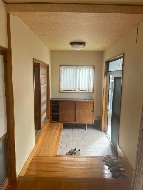 6DK House for Sale in Quiet Usa, Oita with Free Parking - Thumbnail 2
