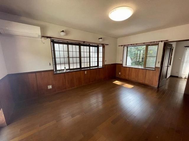 3LDK House for Sale in Atami, Shizuoka - 124.34㎡ Living Space - Thumbnail 4