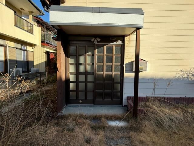 1958 Wooden House in Takasaki with 163.51㎡ Land - Image 1