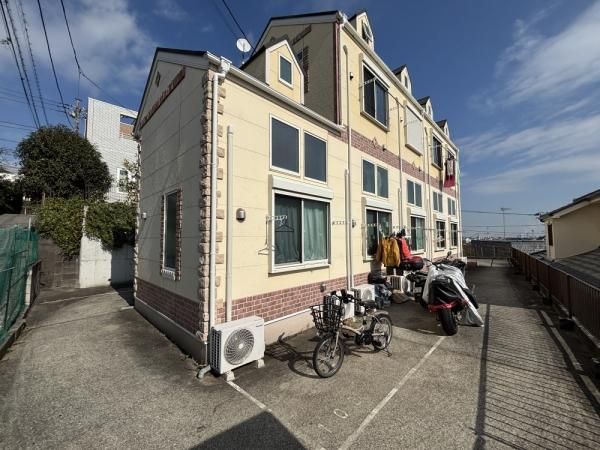 Unite Tsurumi Luxanbule Apartment Building for Sale in Yokohama - Thumbnail 3