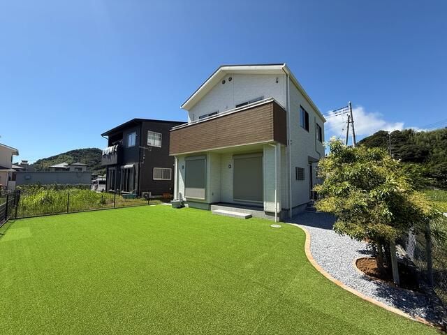 4SLDK House for Sale in Tateyama, Chiba with Garden and Parking - Image 9