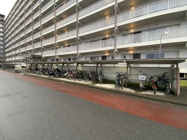 2LDK Apartment for Sale in Hazama-cho, Hachioji, Tokyo - 52.77 sqm - Thumbnail 3