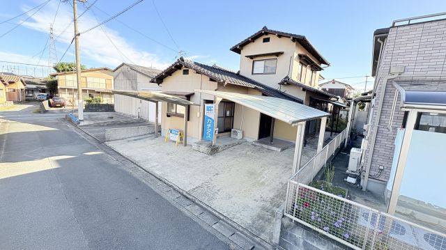 4LDK House for Sale in Chikugo City, Fukuoka - Thumbnail 2