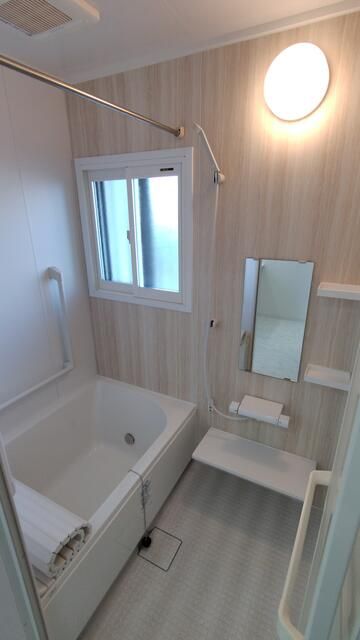 Renovated 4LDK Townhouse with Garden in Akishima, Tokyo - Thumbnail 4