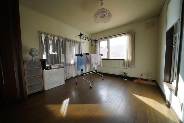 5LDK Family House in Sapporo's Teine Ward with Free Parking - Image 22
