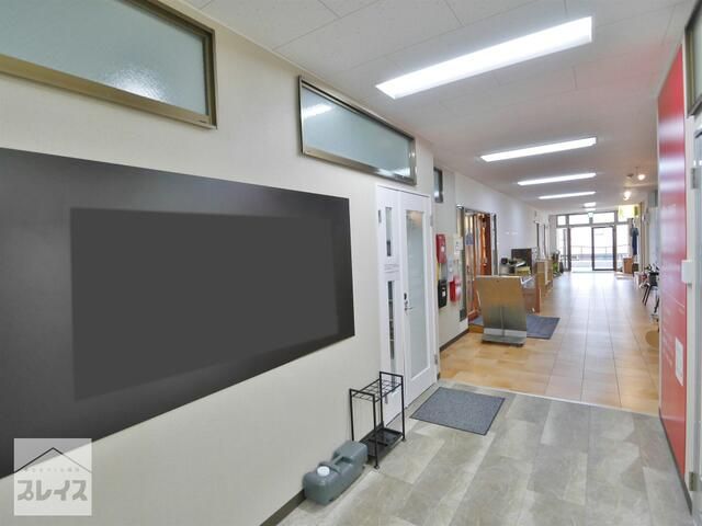 Nissei Mitaka Mansion Commercial Unit for Sale in Mitaka, Tokyo - Thumbnail 2