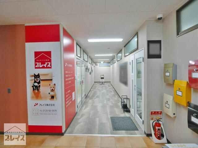 Nissei Mitaka Mansion Commercial Unit for Sale in Mitaka, Tokyo - Thumbnail 4