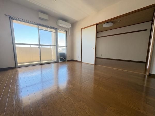 3LDK Apartment for Sale in Kokubunji, Tokyo - Thumbnail 2