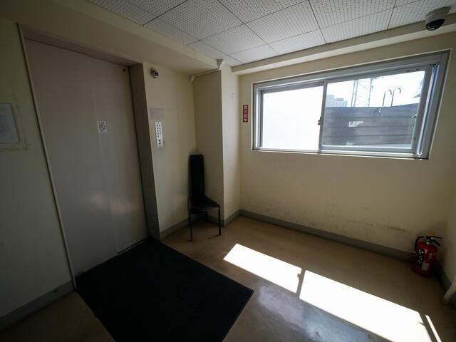 Renovated 1LDK Sapporo Apartment with Toyohira River Views - Thumbnail 2