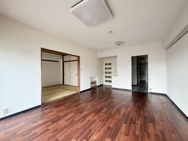 5LDK Apartment for Sale in Inage Sky Town, Chiba City - Thumbnail 3
