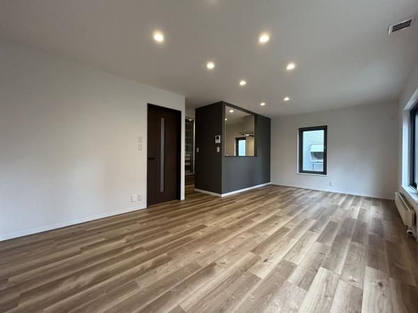 6LDK House in Sapporo's Atsubetsu Ward on 289.14㎡ Land - Image 9