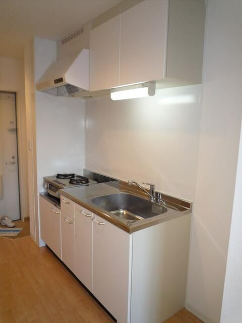 1K Apartment for Rent in Minami-Nagareyama, Chiba - Thumbnail 3