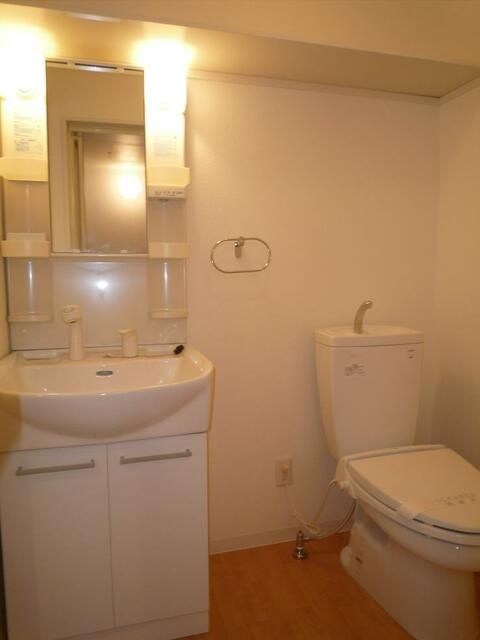 1K Apartment for Rent in Minami-Nagareyama, Chiba - Thumbnail 4