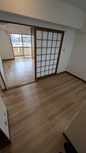 Kyofuku Hinode Mansion 2DK Apartment for Rent in Fukui - Thumbnail 4