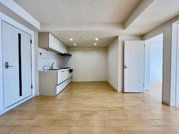 1SLDK Apartment for Sale near Hiratsuka Station, Kanagawa - Thumbnail 2