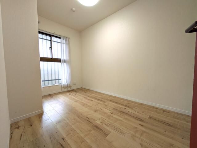 2LDK Apartment for Sale in Kawasaki, 71.71m², Near Kuji Station - Thumbnail 4