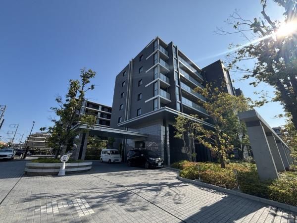 3LDK Apartment for Sale in Hiratsuka, Kanagawa - Thumbnail 2