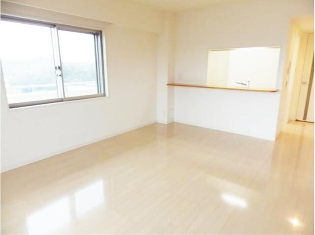 3LDK Apartment for Sale in Zama City, Kanagawa - Thumbnail 2