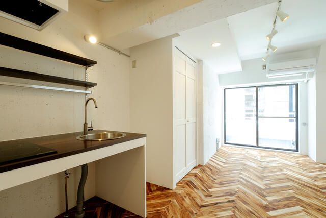 Lumiere Ochanomizu 1R Apartment for Sale in Chiyoda, Tokyo - Thumbnail 3