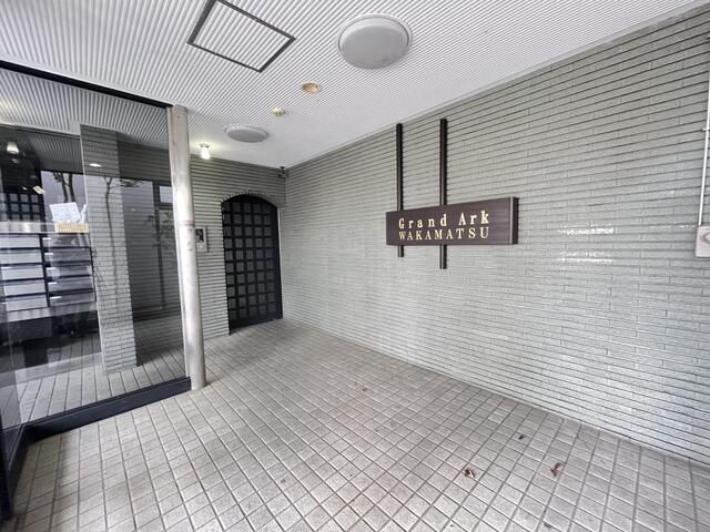 Grand Arc Wakamatsu 3LDK Apartment for Rent in Sano, Tochigi - Thumbnail 2