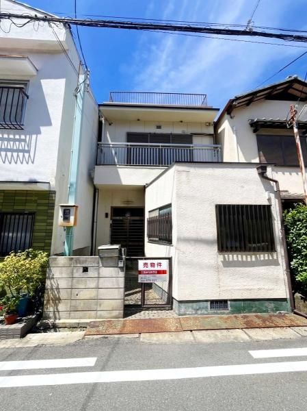 4DK Detached House for Sale in Higashiosaka, Osaka - Main Image